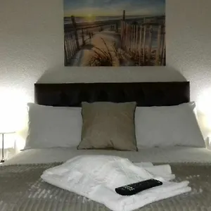 Bed & Breakfast Lynwood, Blackpool